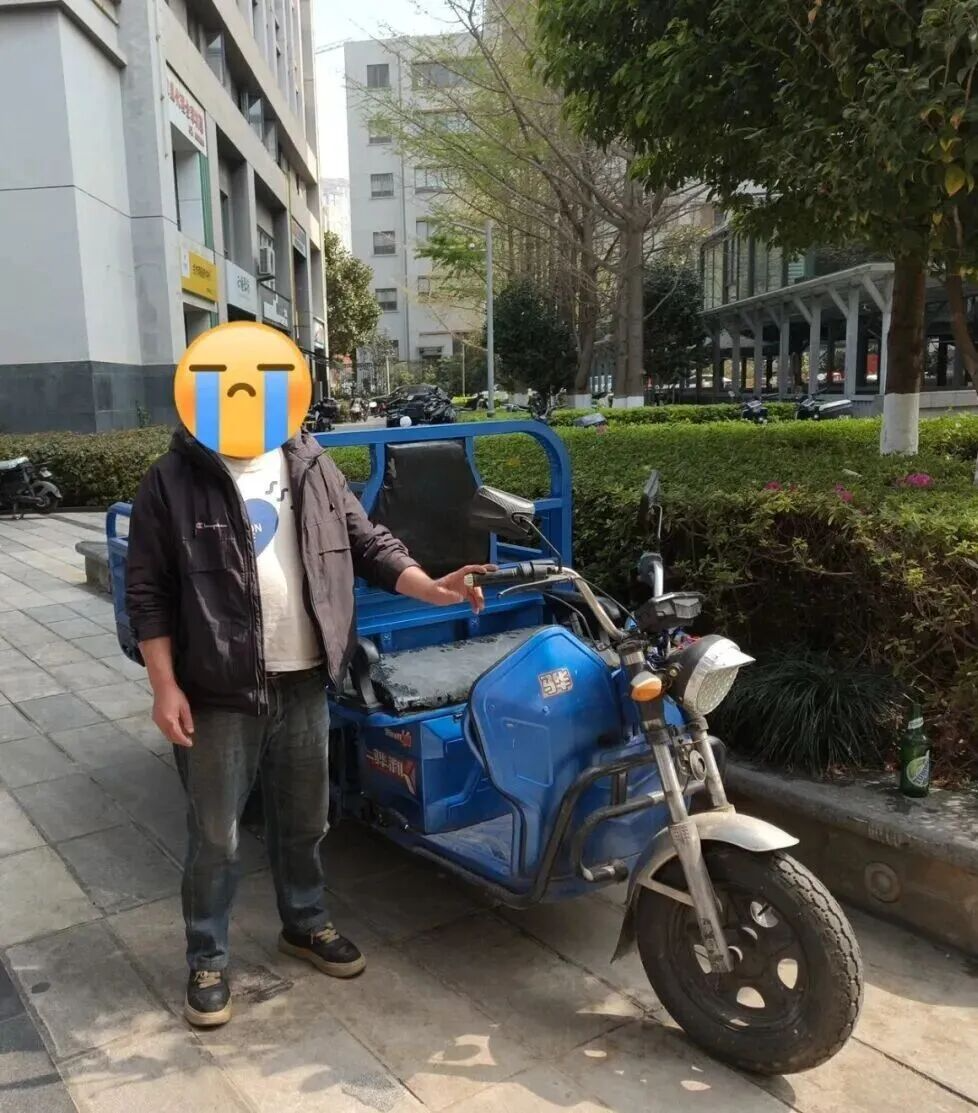 27e3a4337d423255a43590edc2301d39