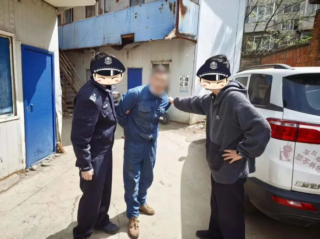 3976e9e0fbe414cde358c053ca6b24b3